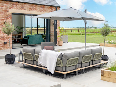 12 Garden Shelter Ideas to Keep You Cosy This Autumn