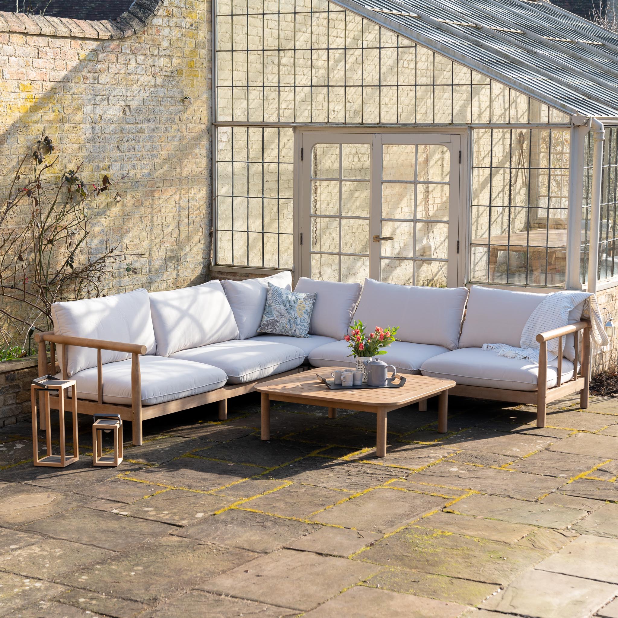 23 Corner Garden Ideas To Fill Out Neglected Nooks