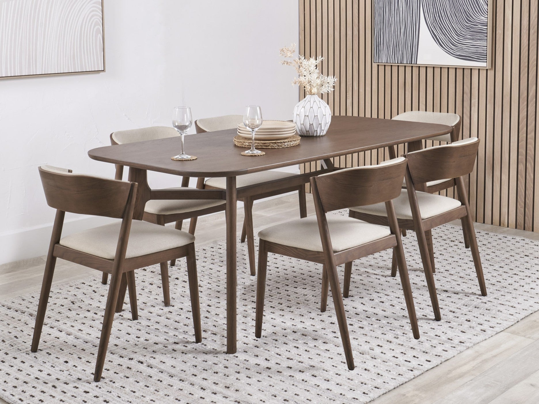 Dining Table Sizing Guide: Layout, Spacing, Sizing & Design