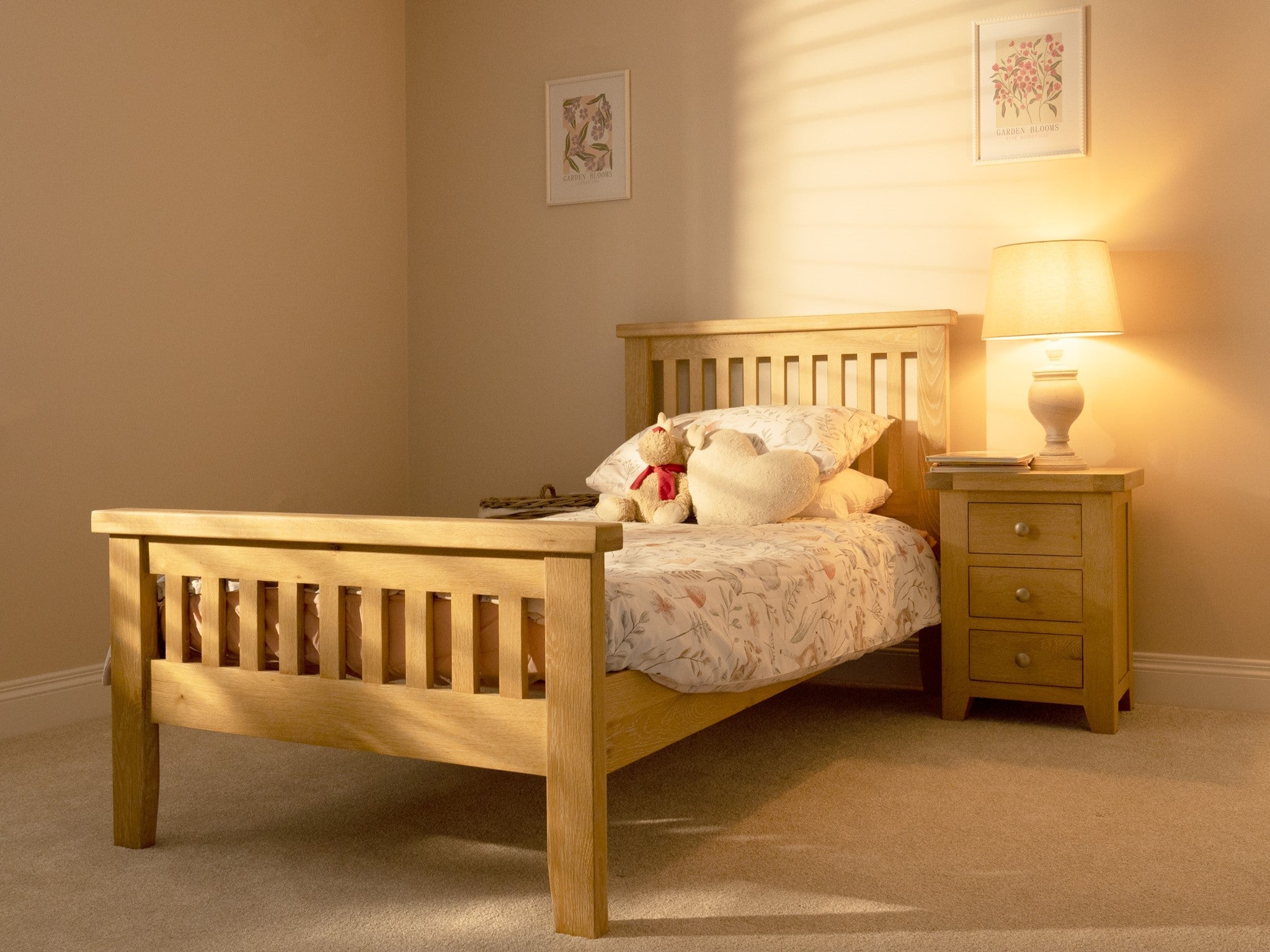 14 Small Bedroom Ideas To Transform Tiny Spaces