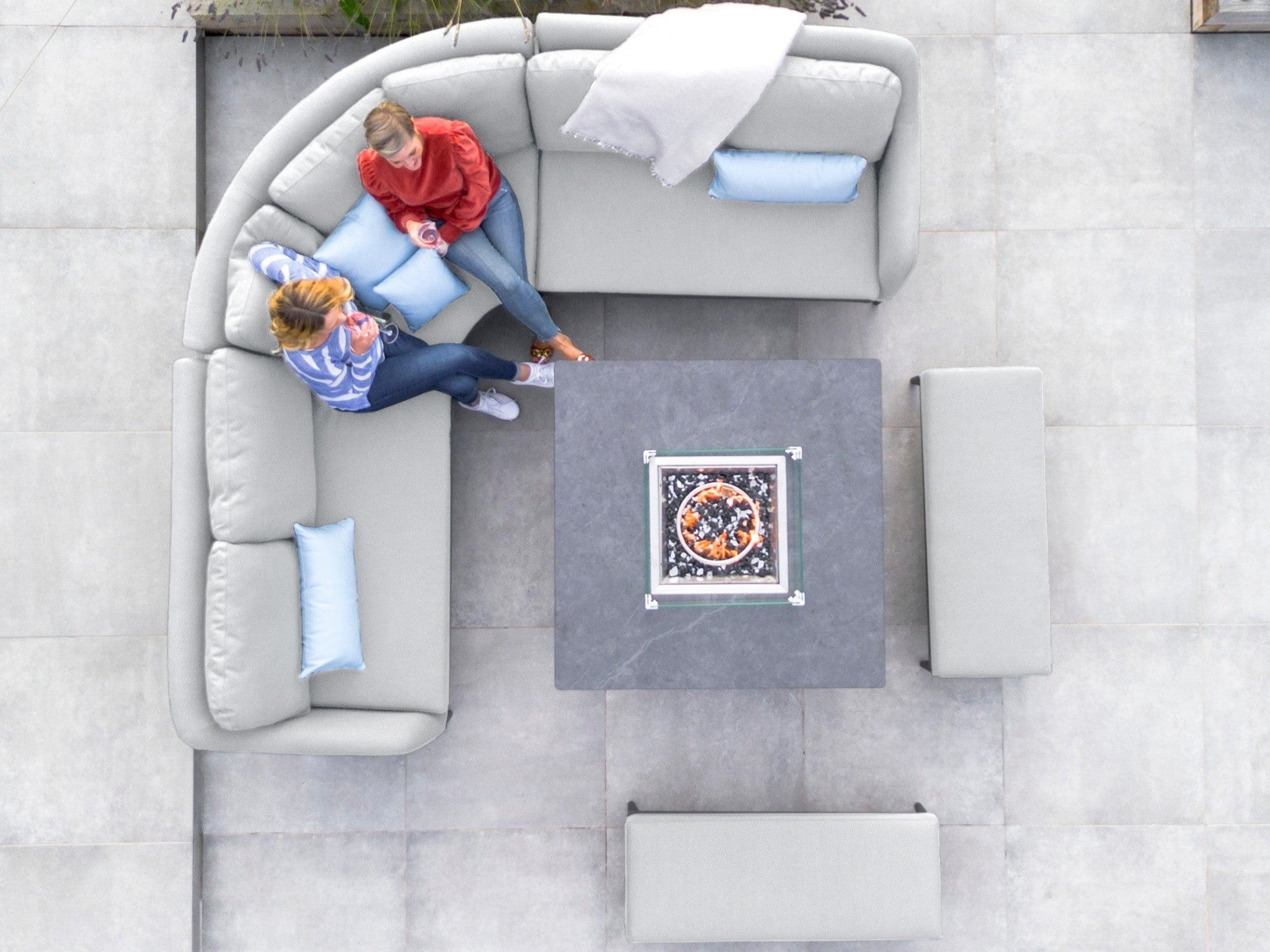 27 Outdoor Heating Ideas to Keep Your Garden Warm All Year