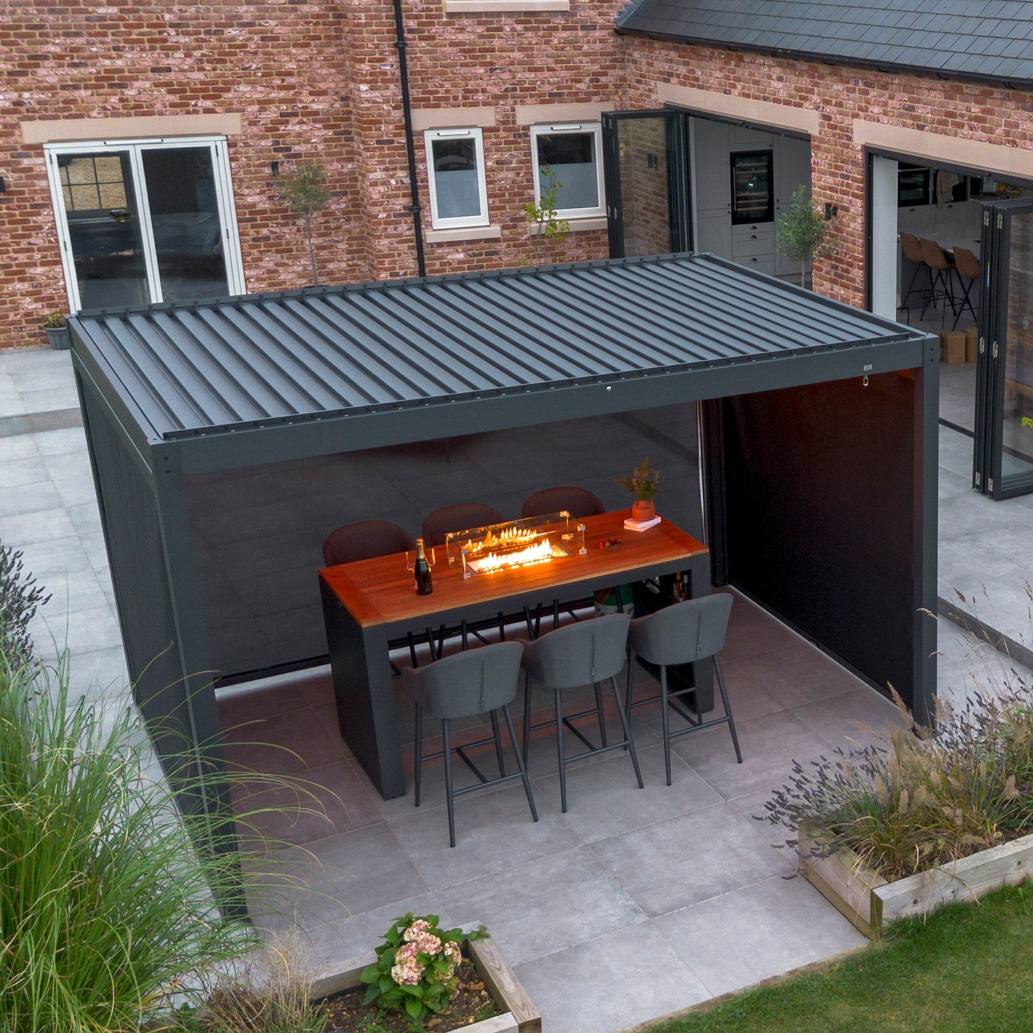 Arbour vs. Pergola: Designs, Differences and Ideas