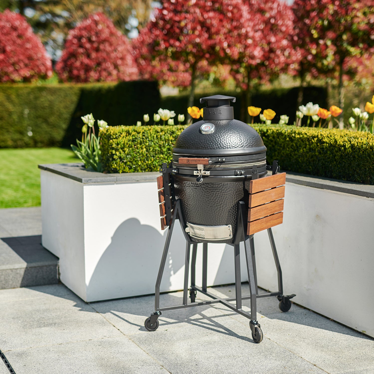 Kamado BBQ 18" Ceramic Grill Egg in Black