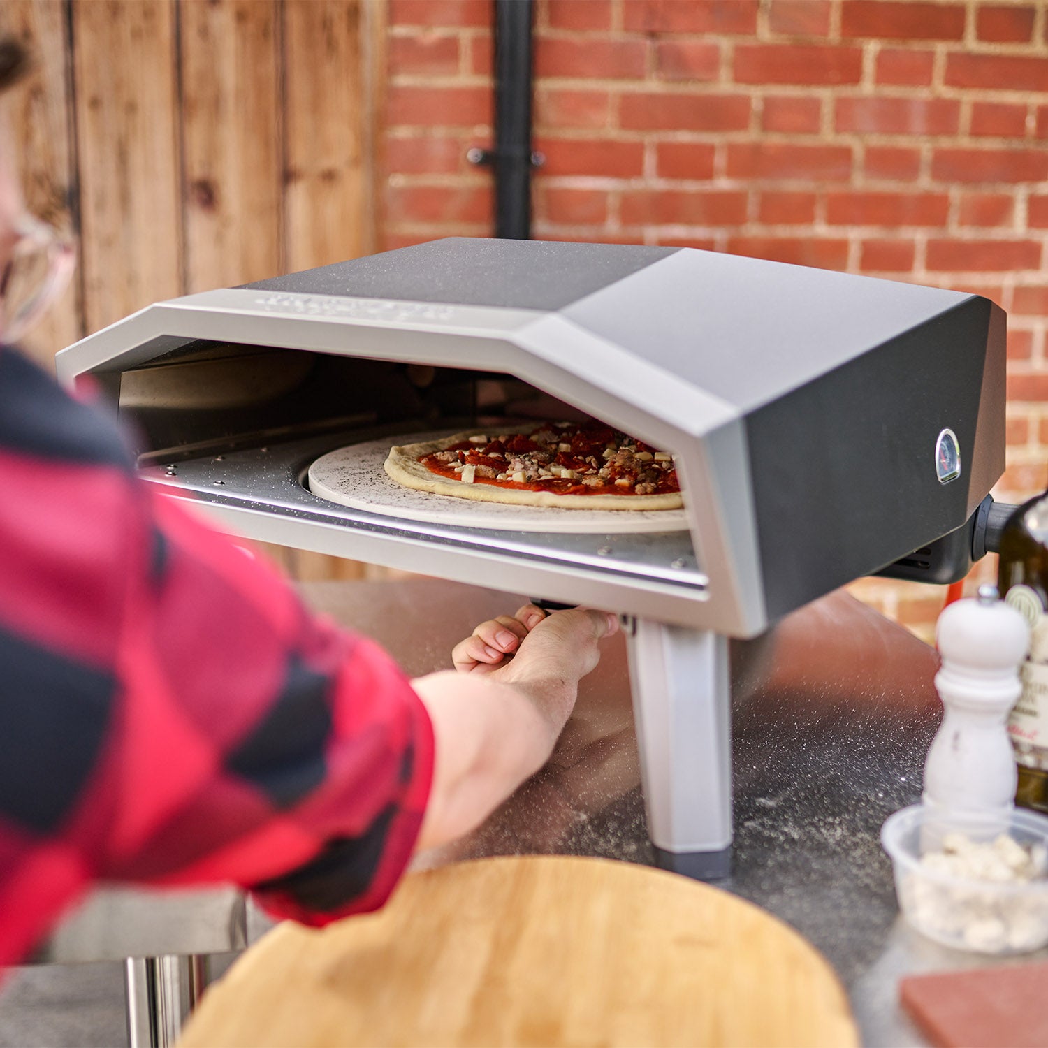 Juno 16" Pizza Oven Bundle with Stainless Steel Pizza Peel