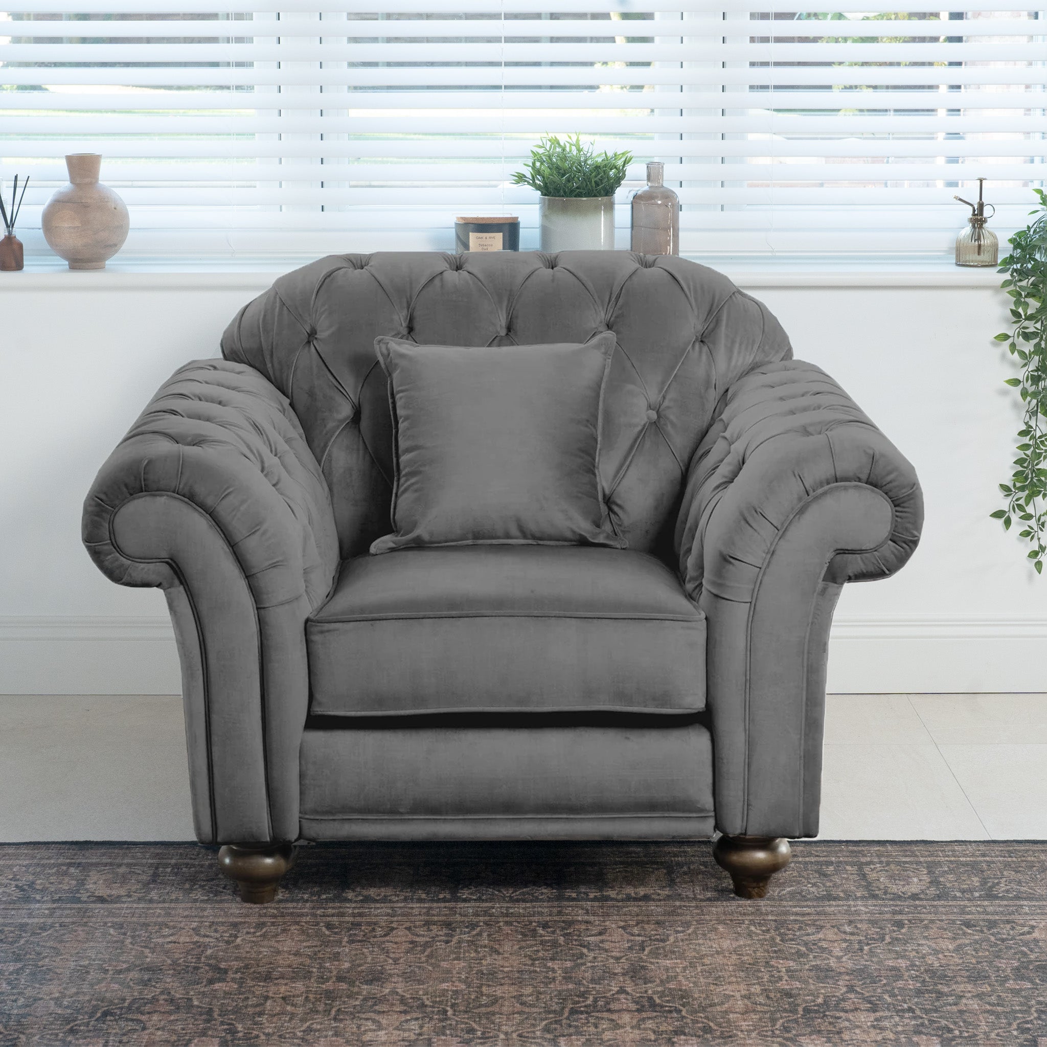 Chesterfield Velvet Armchair in Steel Grey