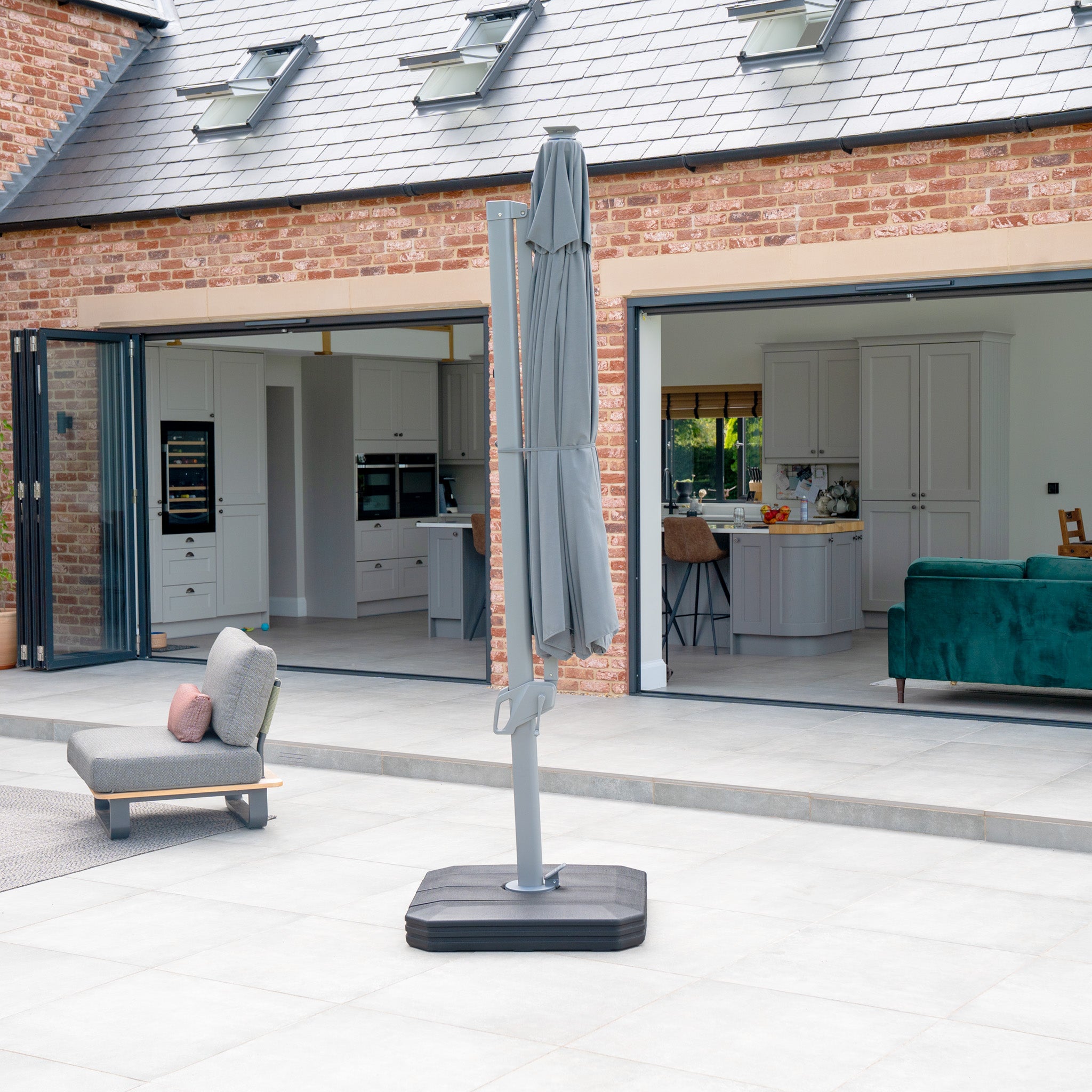 Ares 3.5m Round Cantilever Parasol with Solar powered LED Lights in Charcoal