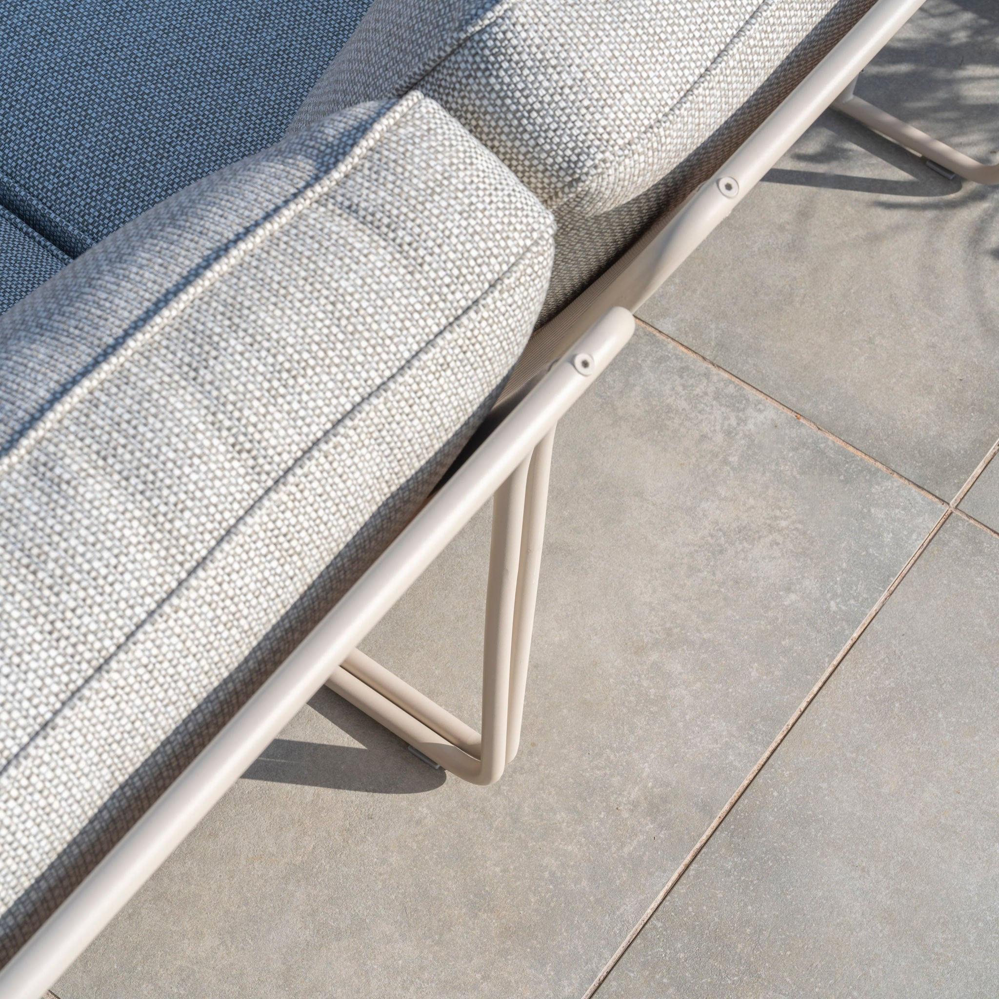 Riviera Luxury Outdoor Corner Group Set in Latte