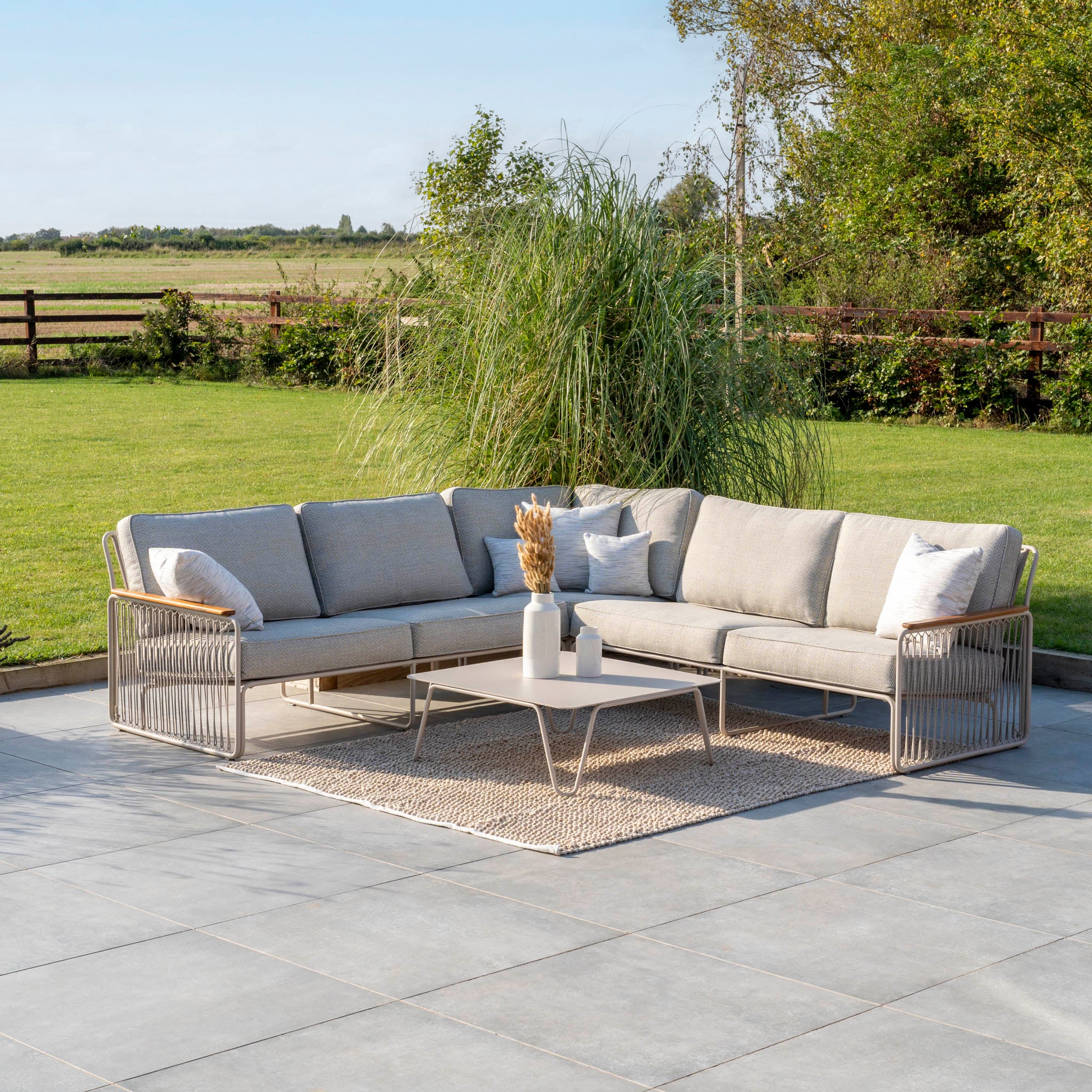Riviera Luxury Outdoor Corner Group Set in Latte