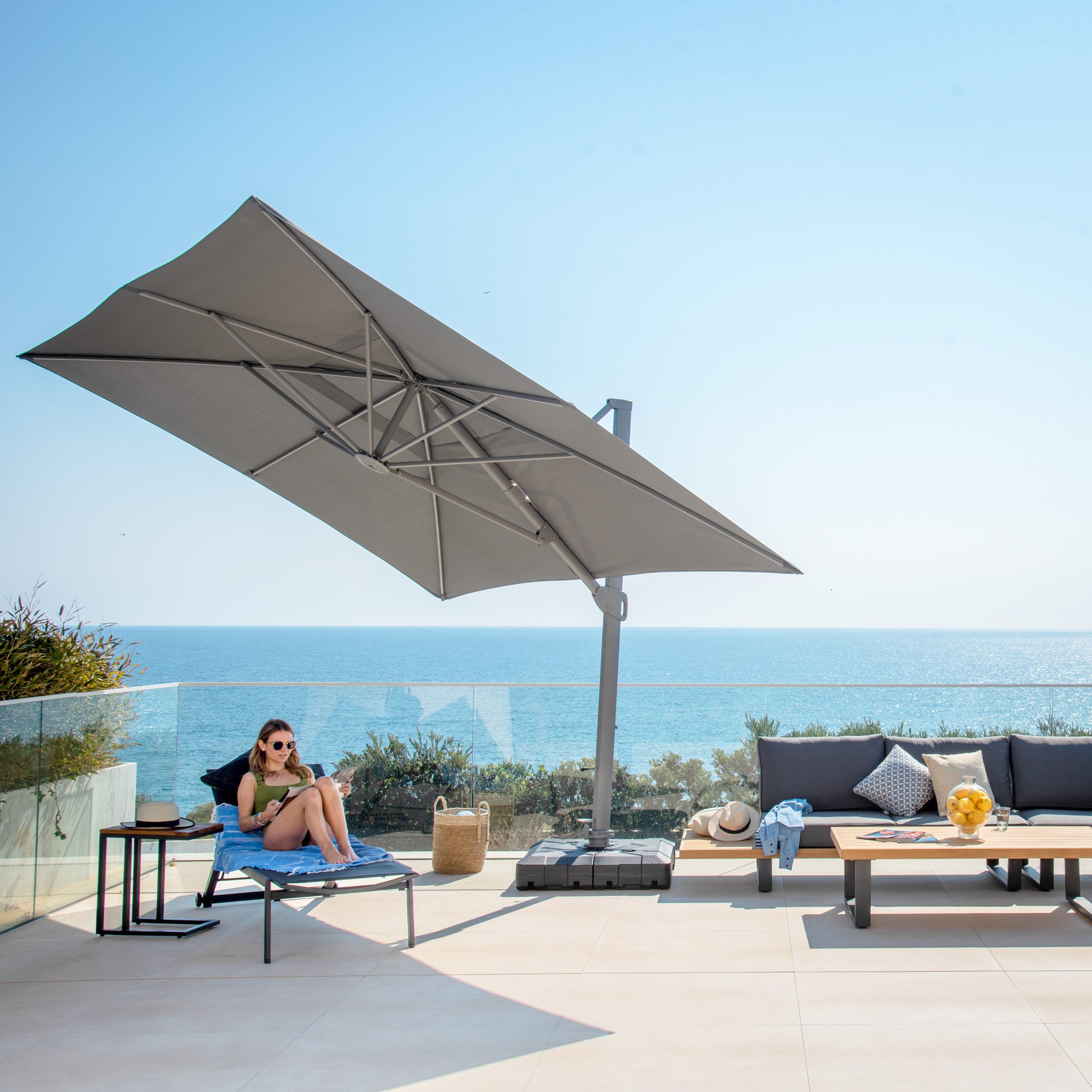 Pallas 4m x 3m Rectangular Cantilever Parasol with LED Lighting in Charcoal