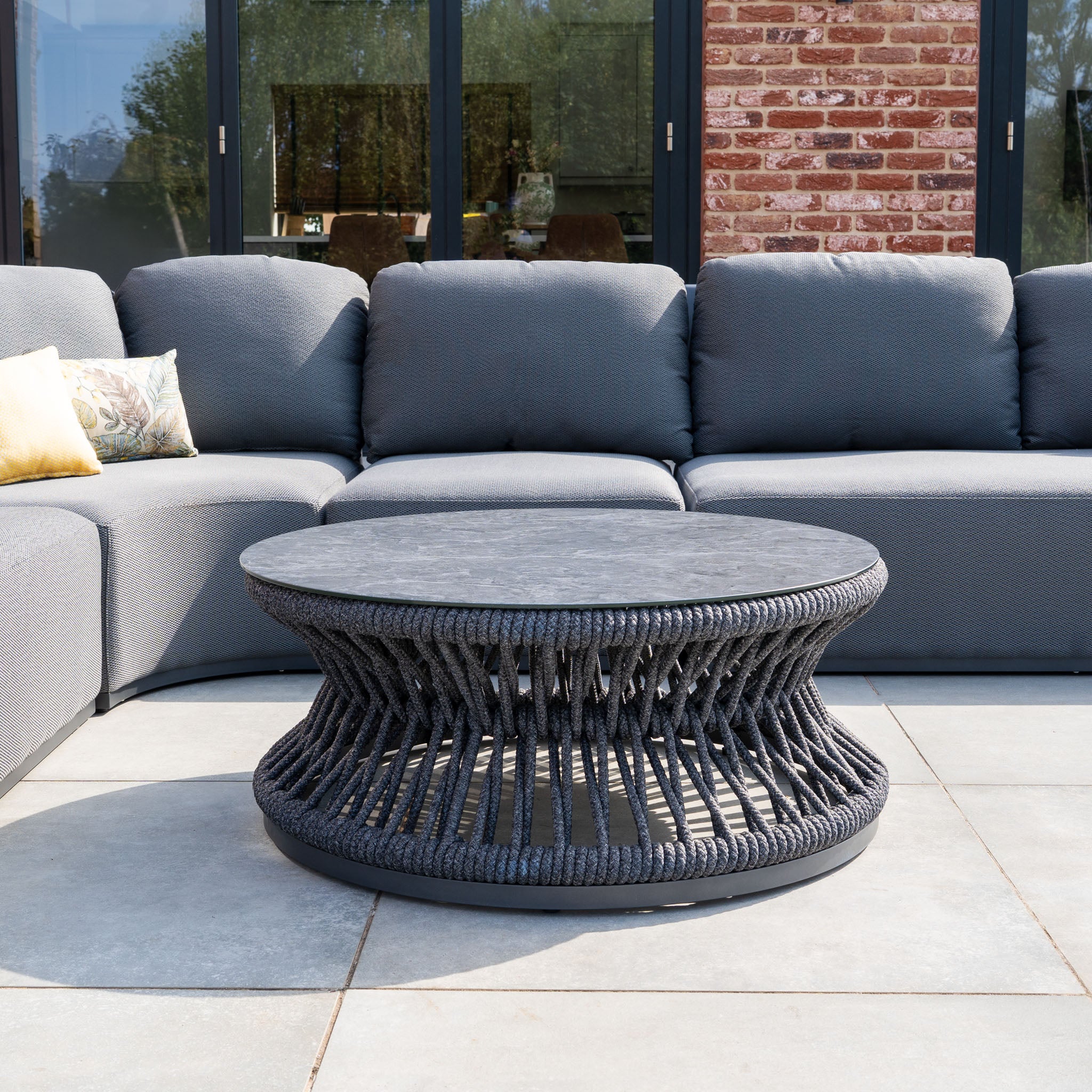 Pello Deluxe Curved Sofa Set with Round Coffee Table in Grey