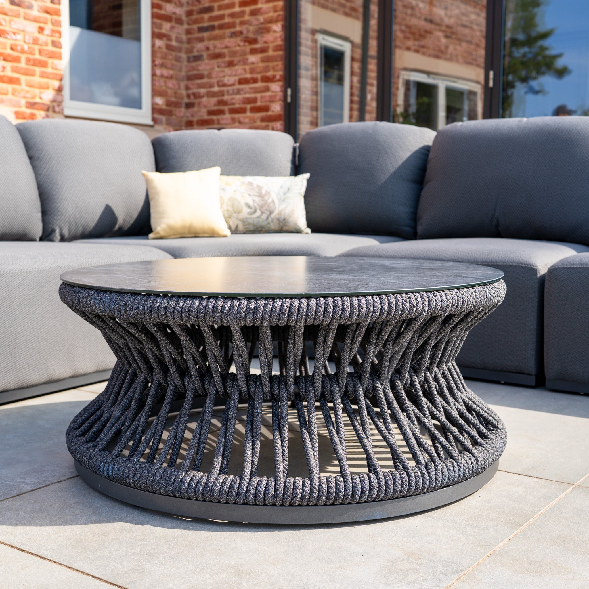 Pello Deluxe Curved Sofa Set with Round Coffee Table in Grey