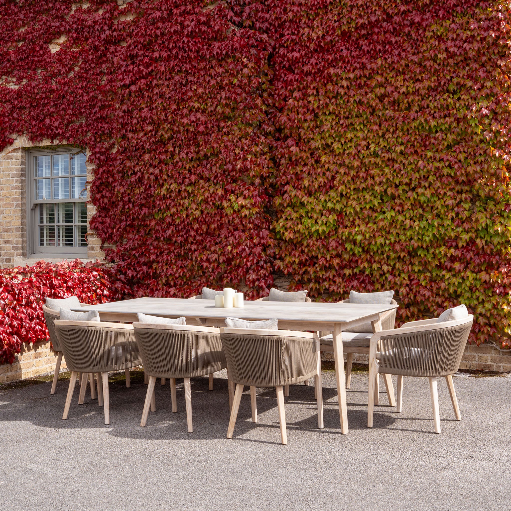 Evora 8 Seat Rectangular Dining Set in Mocha