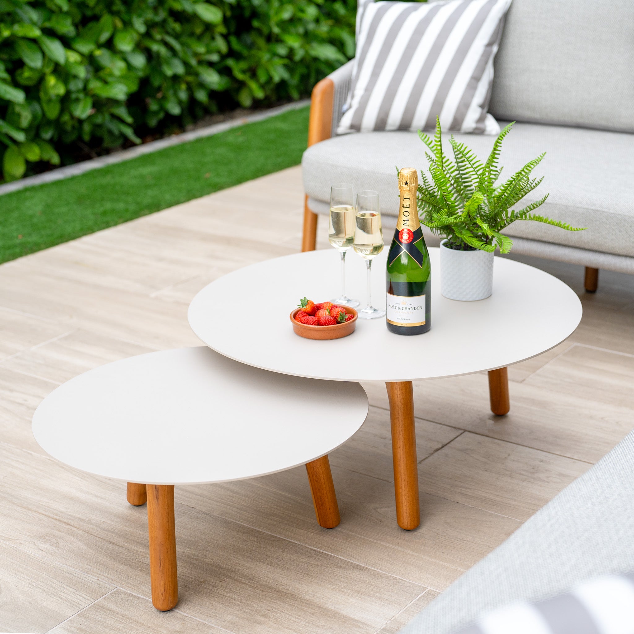 Merano Corner Group Set with Coffee Table in Latte
