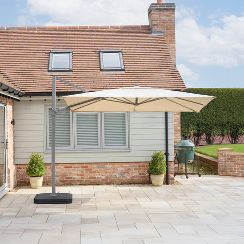 NEW: Hera Parasol