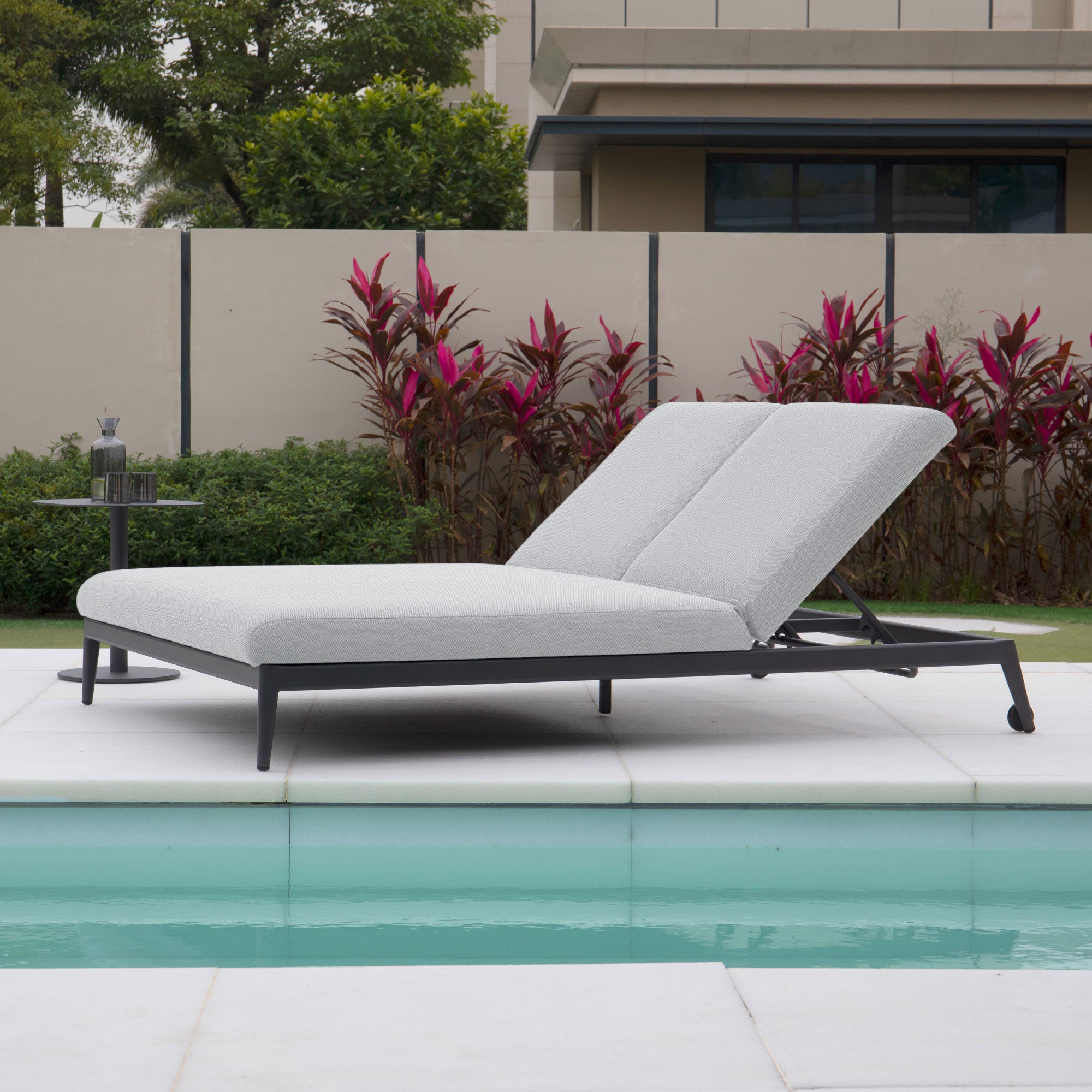 Luna Outdoor Fabric Double Sun Lounger in Oyster Grey