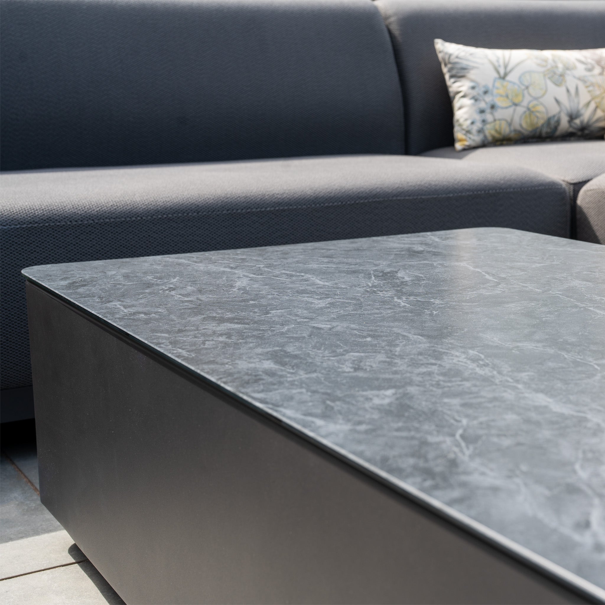 Luna Outdoor Fabric Large Corner Group Set with Coffee Table in Grey