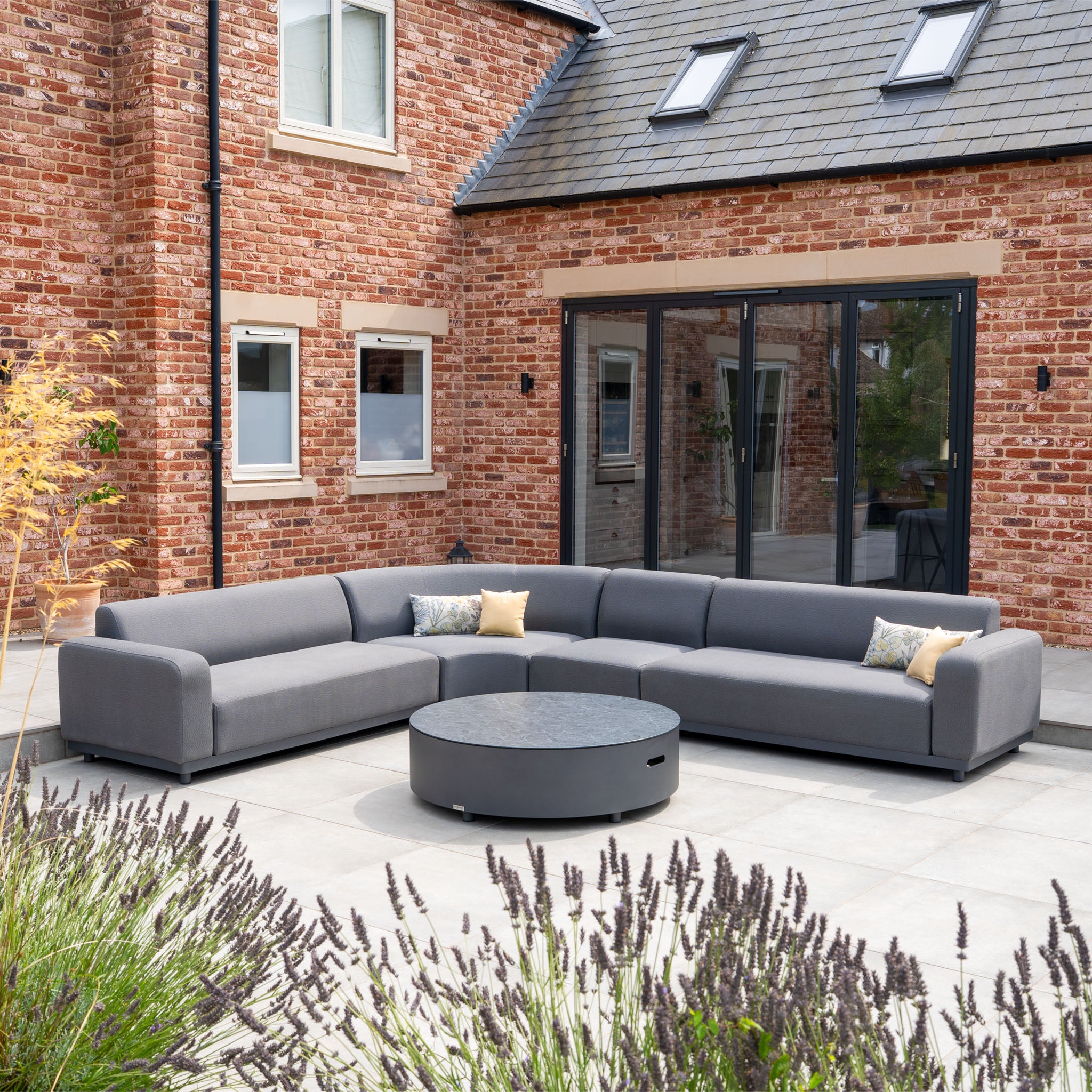 Luna Outdoor Fabric Large Curved Corner Group Set with Round Coffee Table in Grey