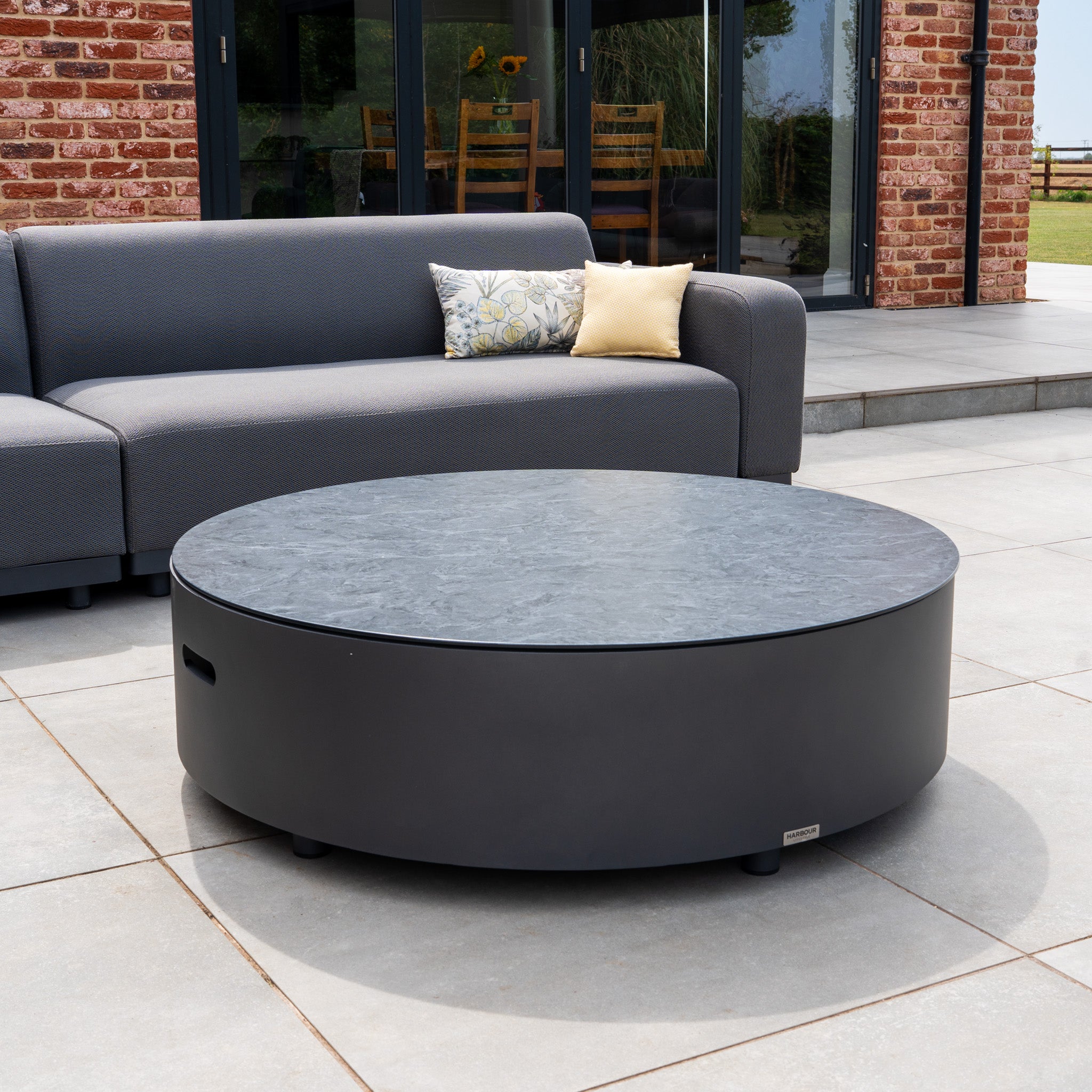 Luna Outdoor Fabric Large Curved Corner Group Set with Round Coffee Table in Grey