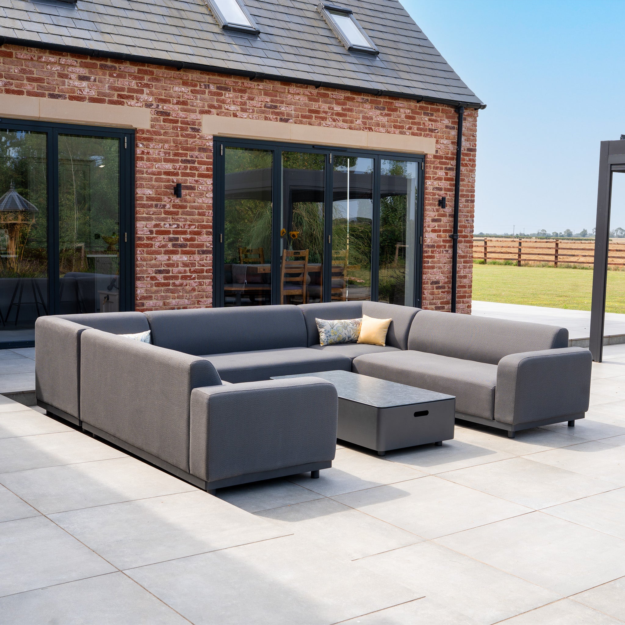 Luna U-Shape Outdoor Fabric Sofa Set with Coffee Table in Grey