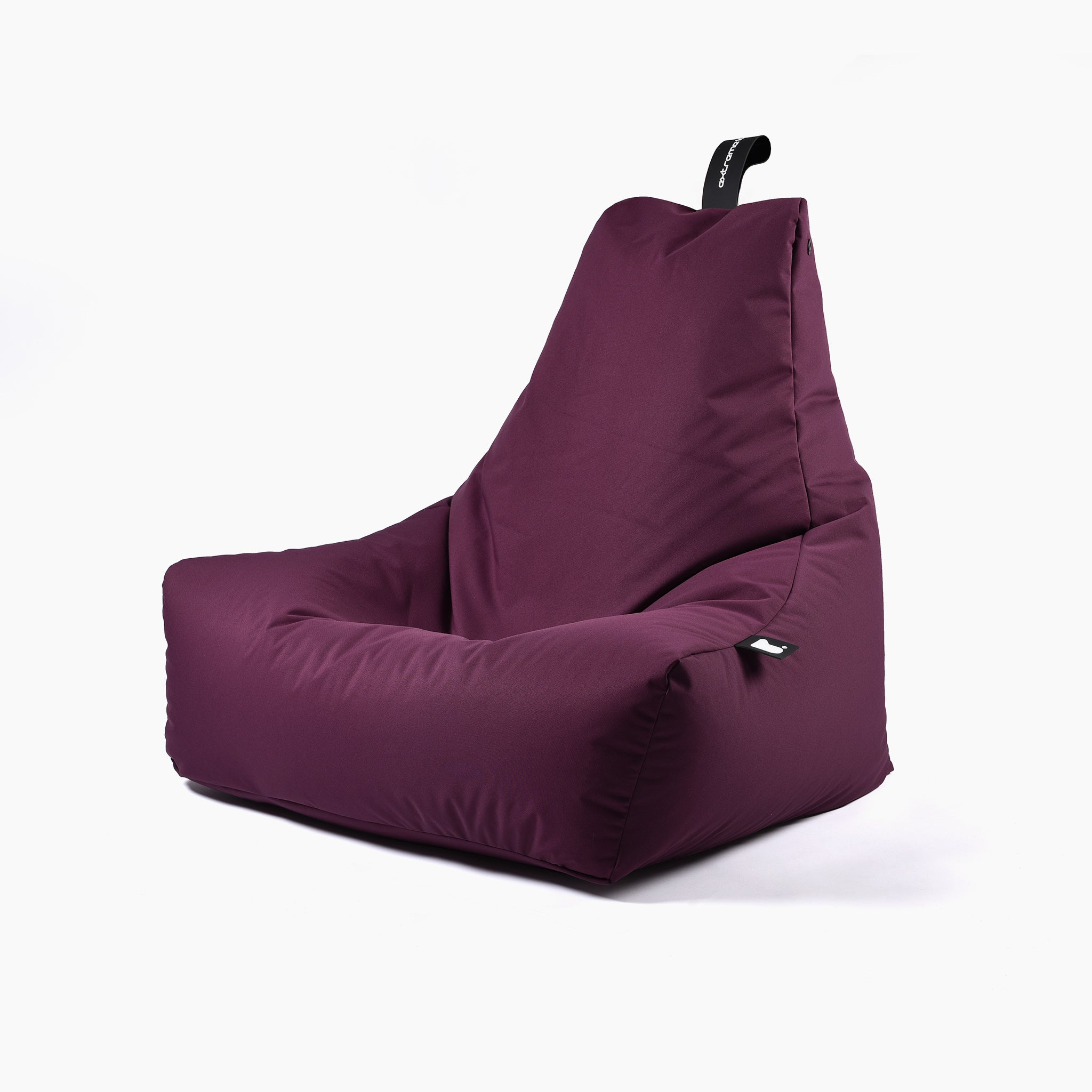 The Outdoor Mighty B-Bag in Berry features a high backrest and a black loop at the top, constructed from fade-resistant fabric.