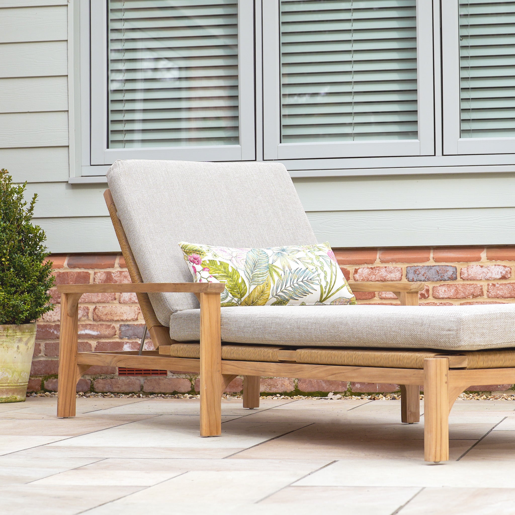 Nola Sunlounger in Fawn