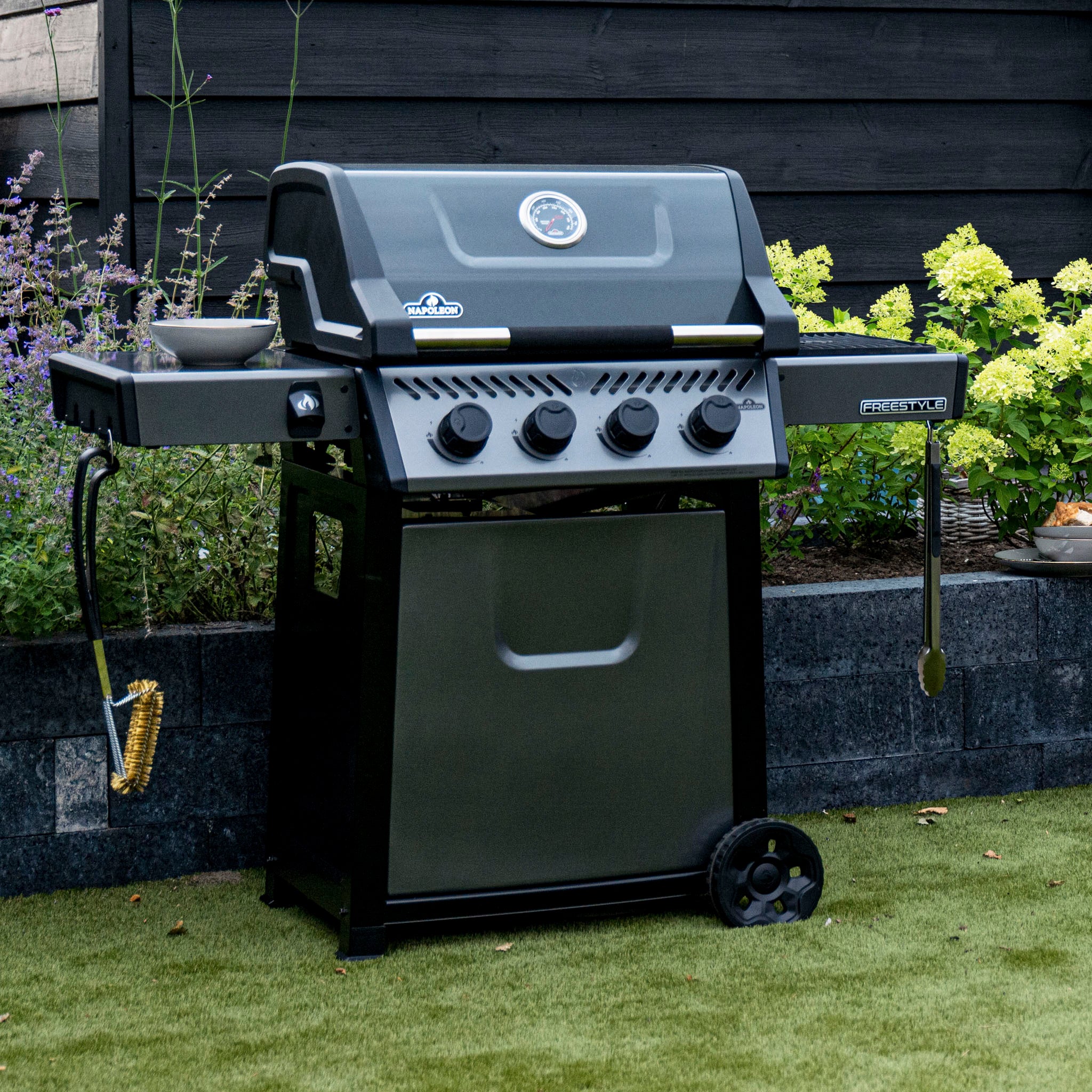 Napoleon Freestyle 425 SIB Gas Barbecue