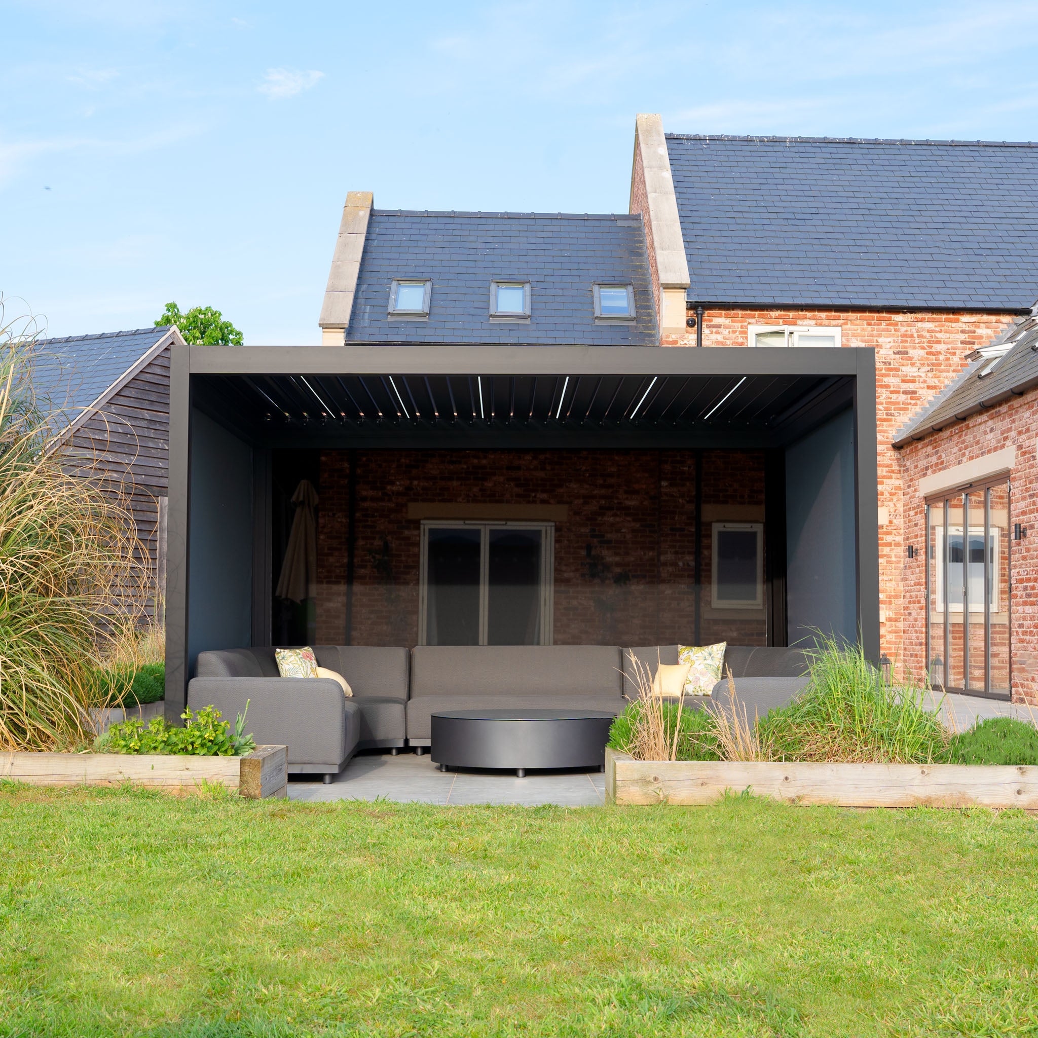 PergoSTET Deluxe 3m x 4m Rectangular Pergola with Motorised LED Louvres and 3 Manual Side Blinds in Grey