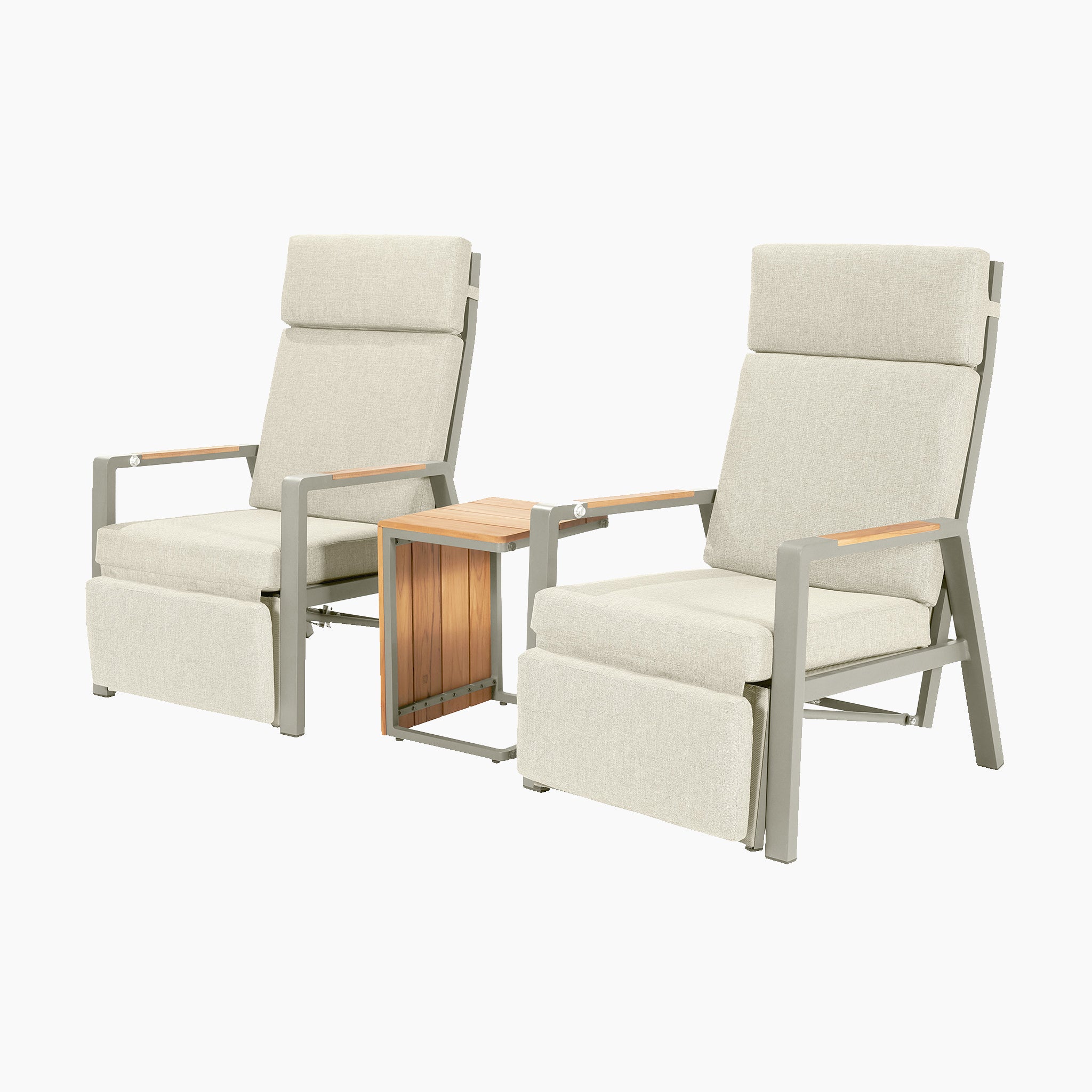 Presenting the Pacific Lifestyle - Stockholm Lounge Reclining Set in Limestone: two stylish reclining chairs with a wooden side table, ideal for garden relaxation. Equipped with weatherproof cushions, it combines comfort and elegance for any outdoor space.