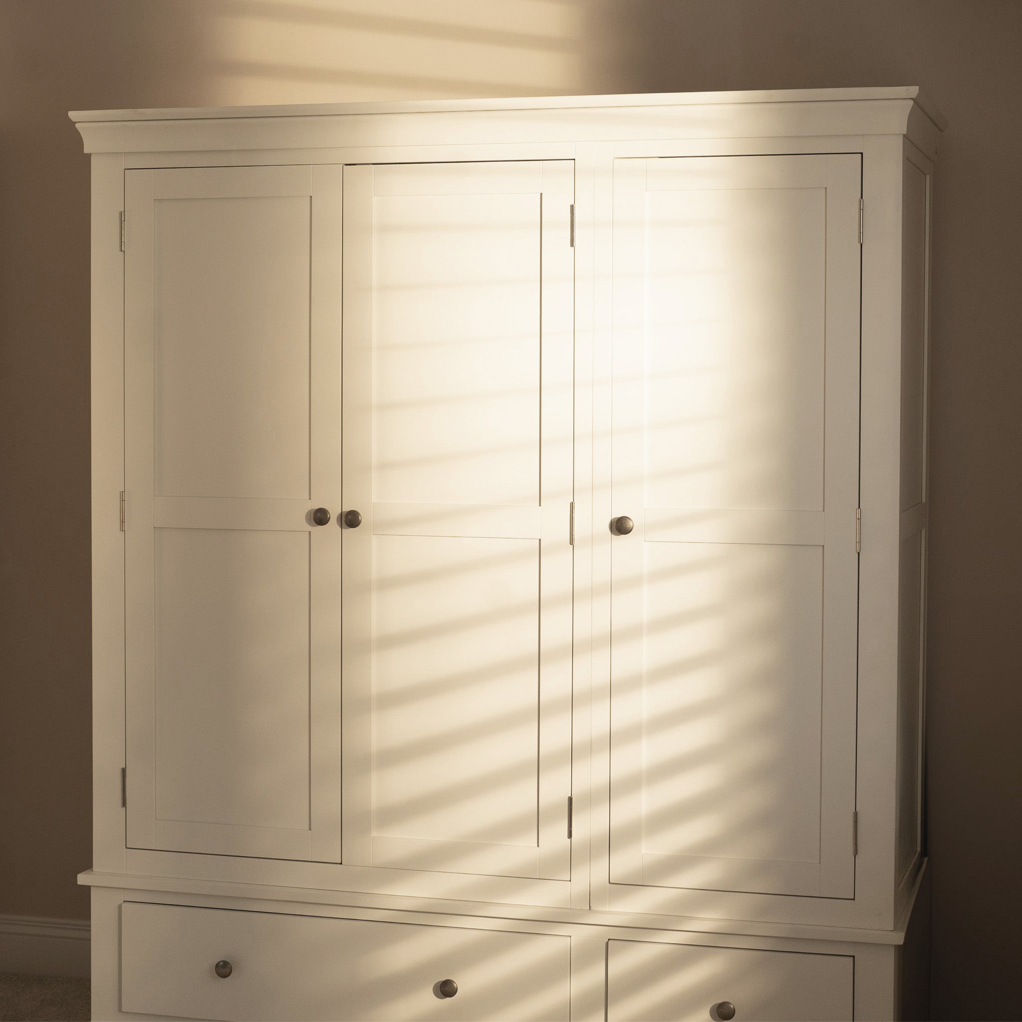 Chalbury Triple Wardrobe in Warm White