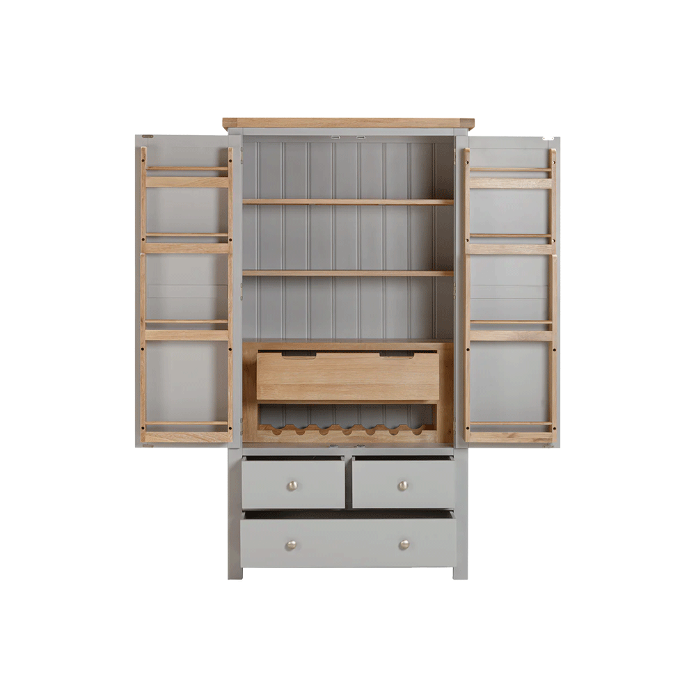 Kitchen & Dining