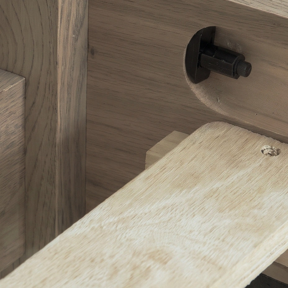 a wood plank with a screw in the middle