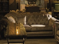 Chesterfield Velvet Loveseat in Royal Blue