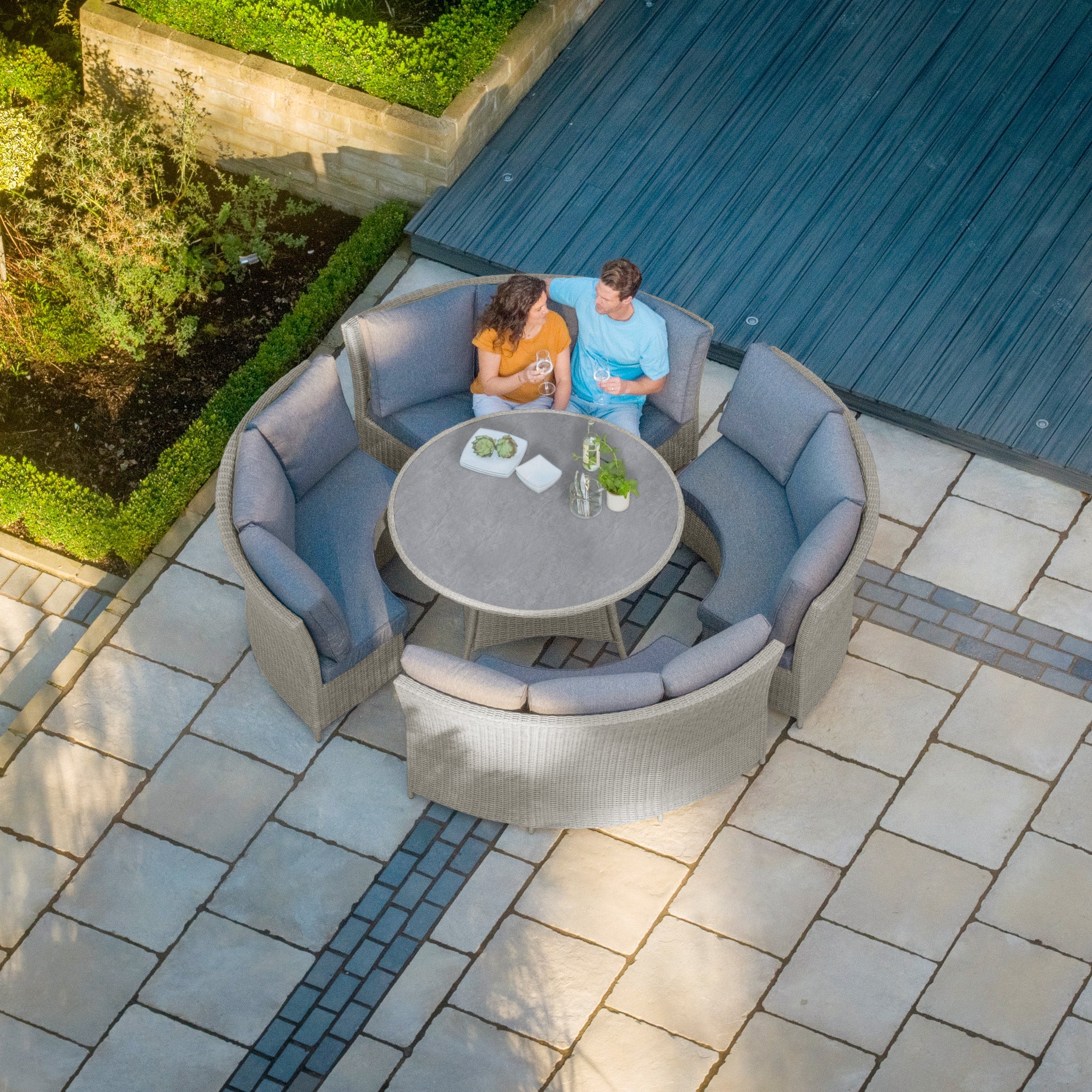 Bermuda Lounge Dining Set with Ceramic Top in Slate Grey