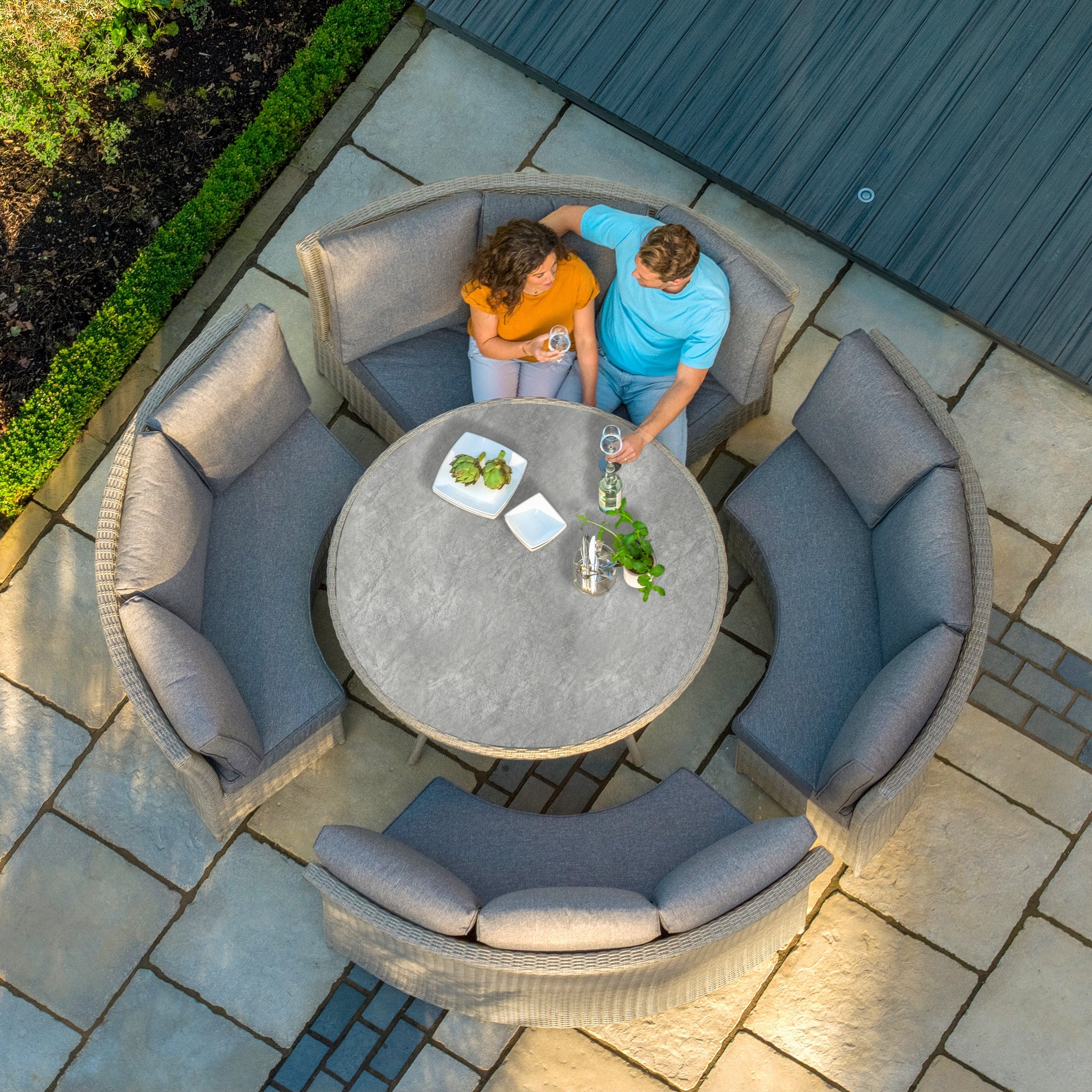Bermuda Lounge Dining Set with Ceramic Top in Slate Grey