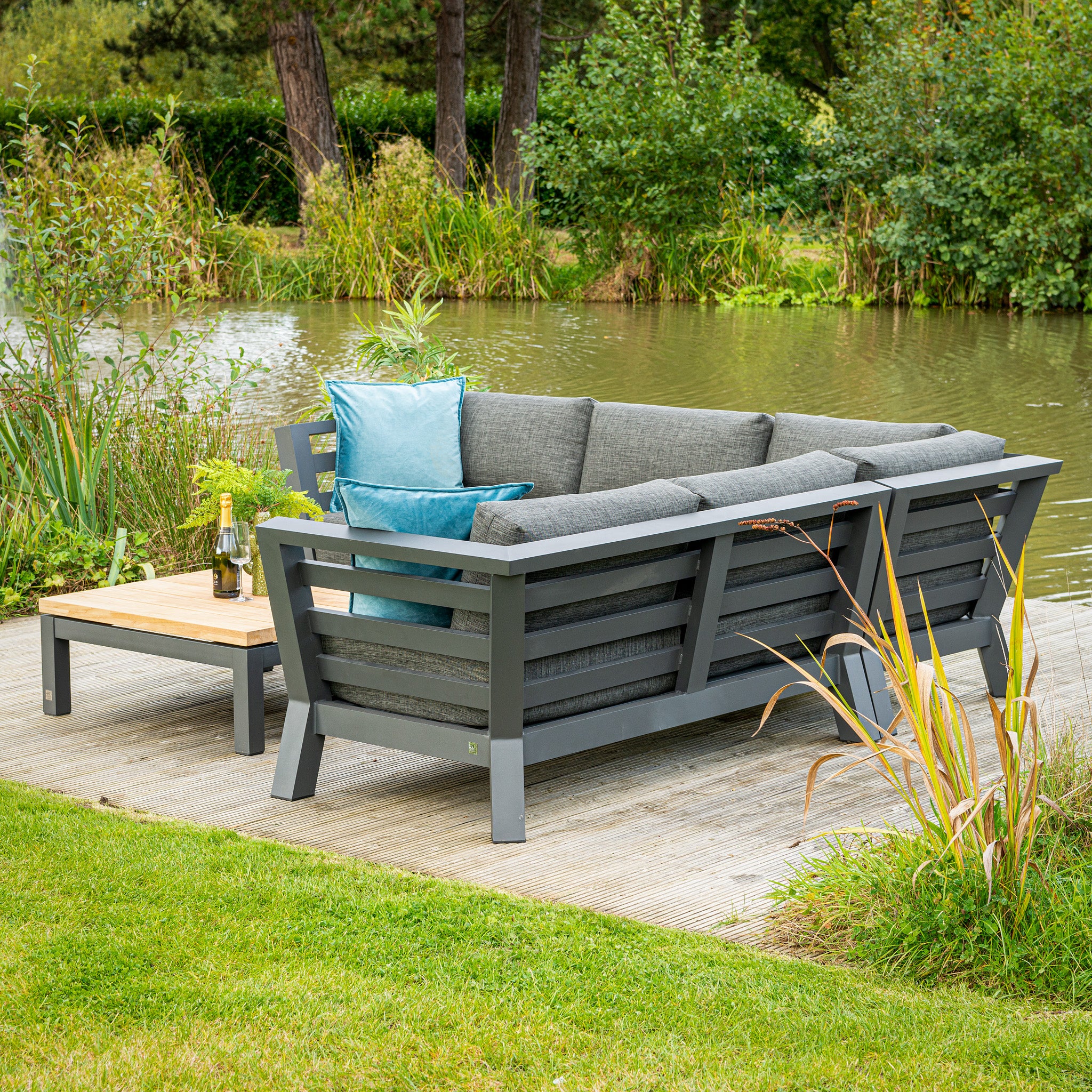 Meteoro Corner Group Set with Teak Table in Anthracite
