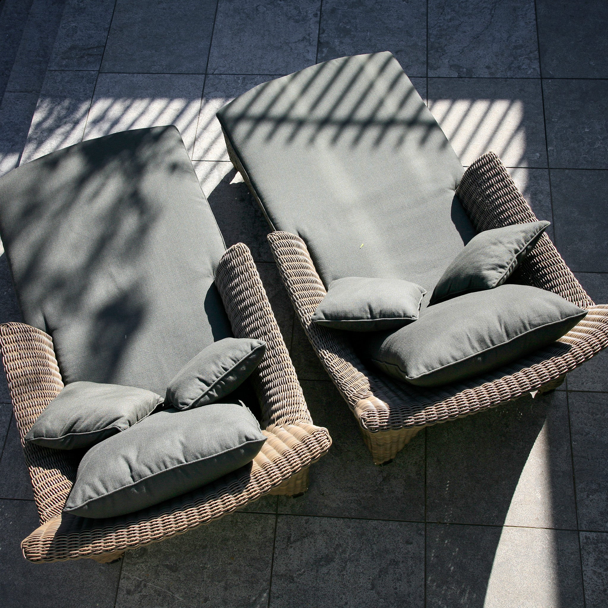 Valentine Single Sun Lounger in Light Brown