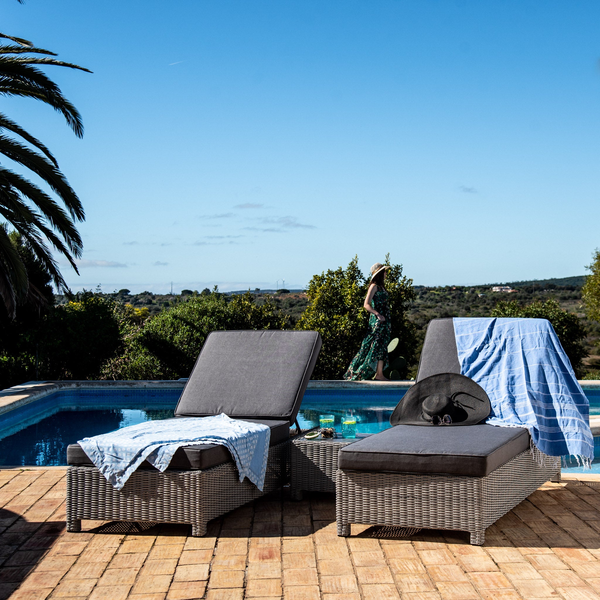 Santiago Rattan Sunlounger Set with Side Table in Grey