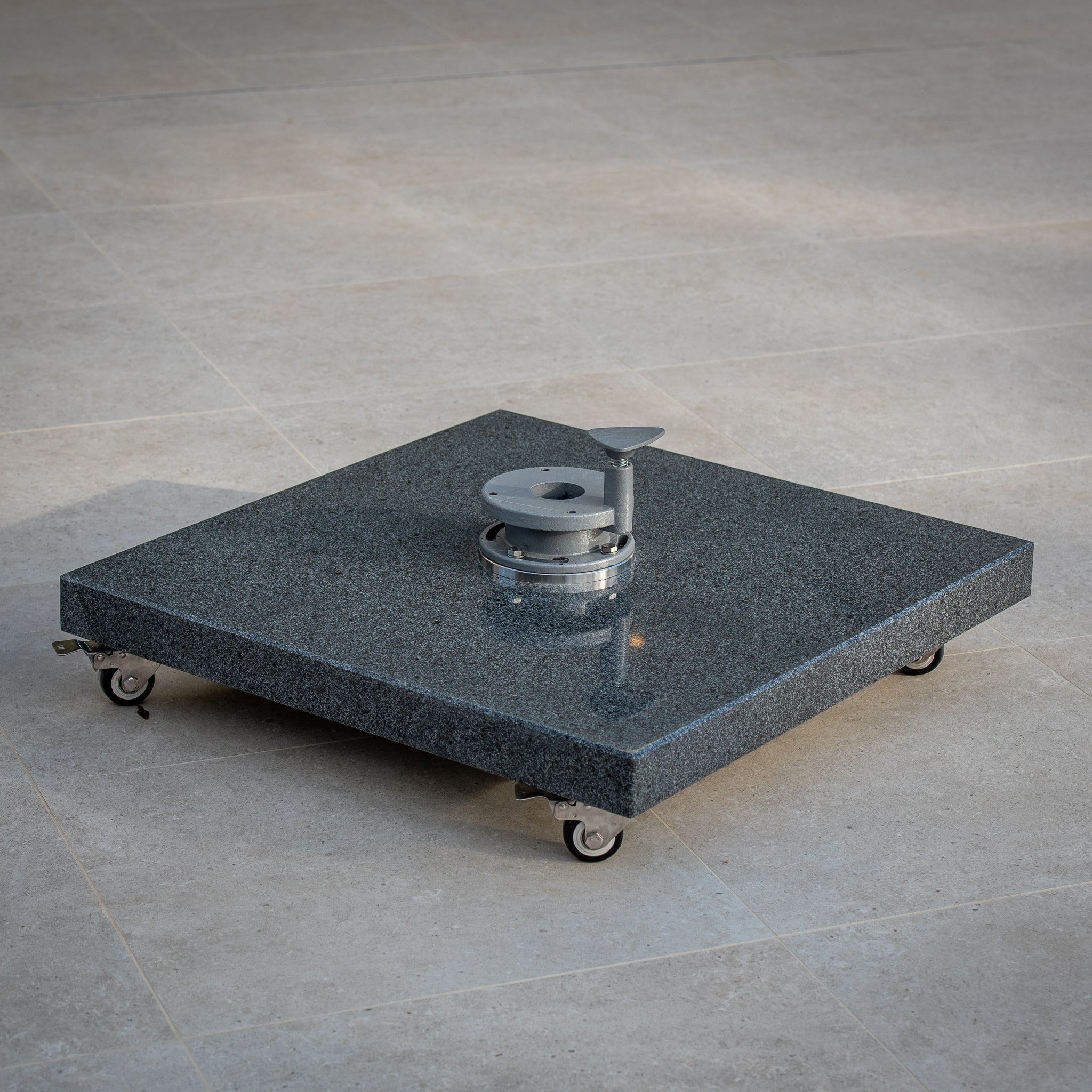Granite 120kg Cantilever Parasol Base With Wheels