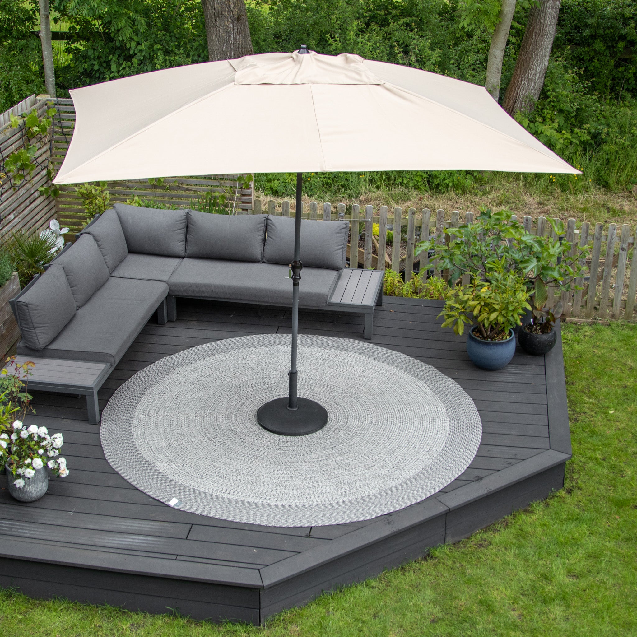 Athena 270cm Round Weatherproof Indoor and Outdoor Rug in Shale Grey