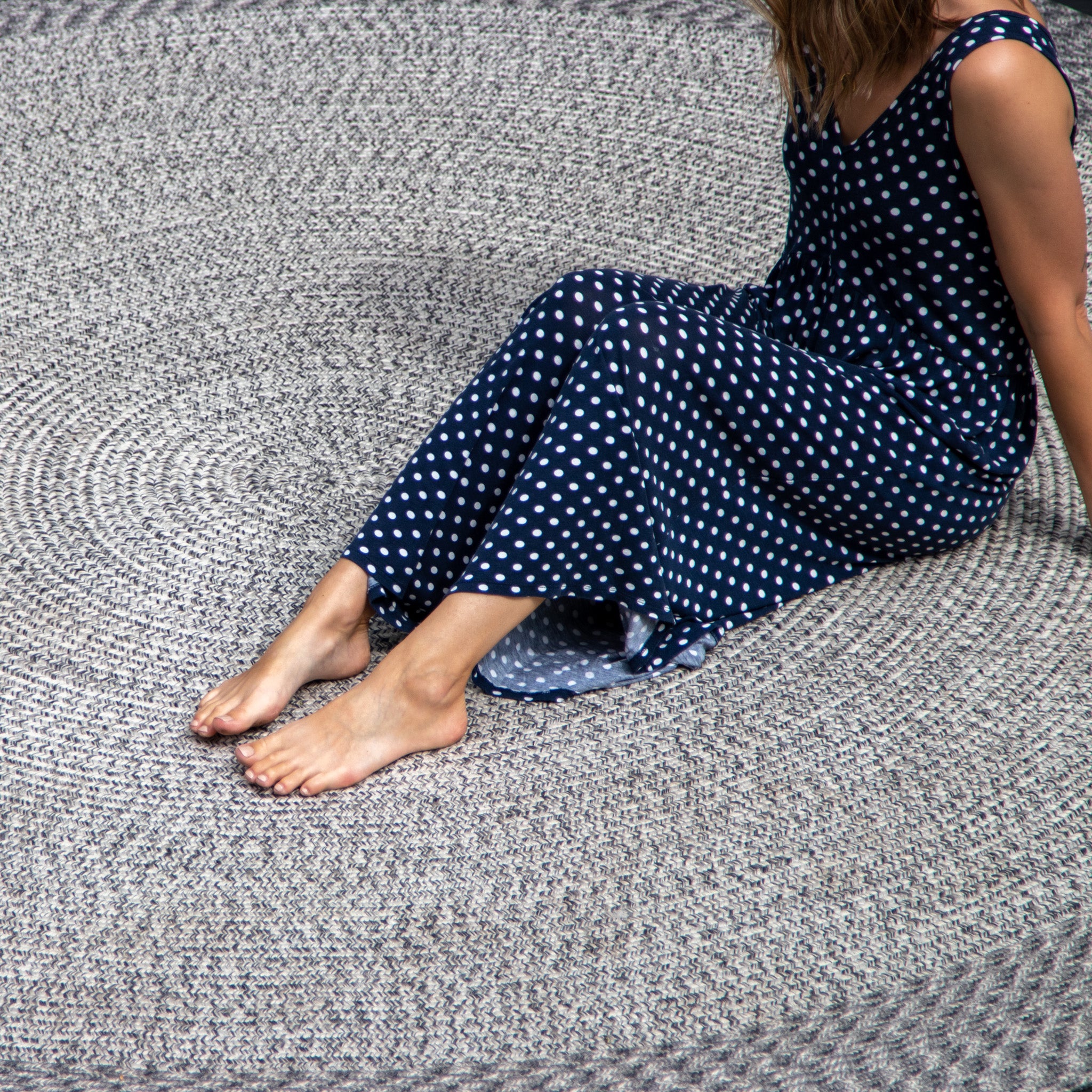 Athena 270cm Round Weatherproof Indoor and Outdoor Rug in Shale Grey