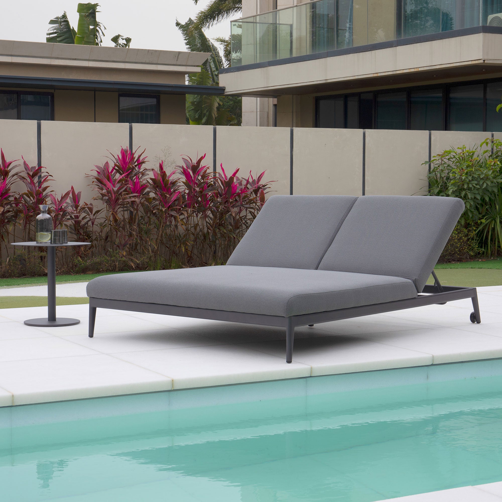 Luna Outdoor Fabric Double Sun Lounger in Grey